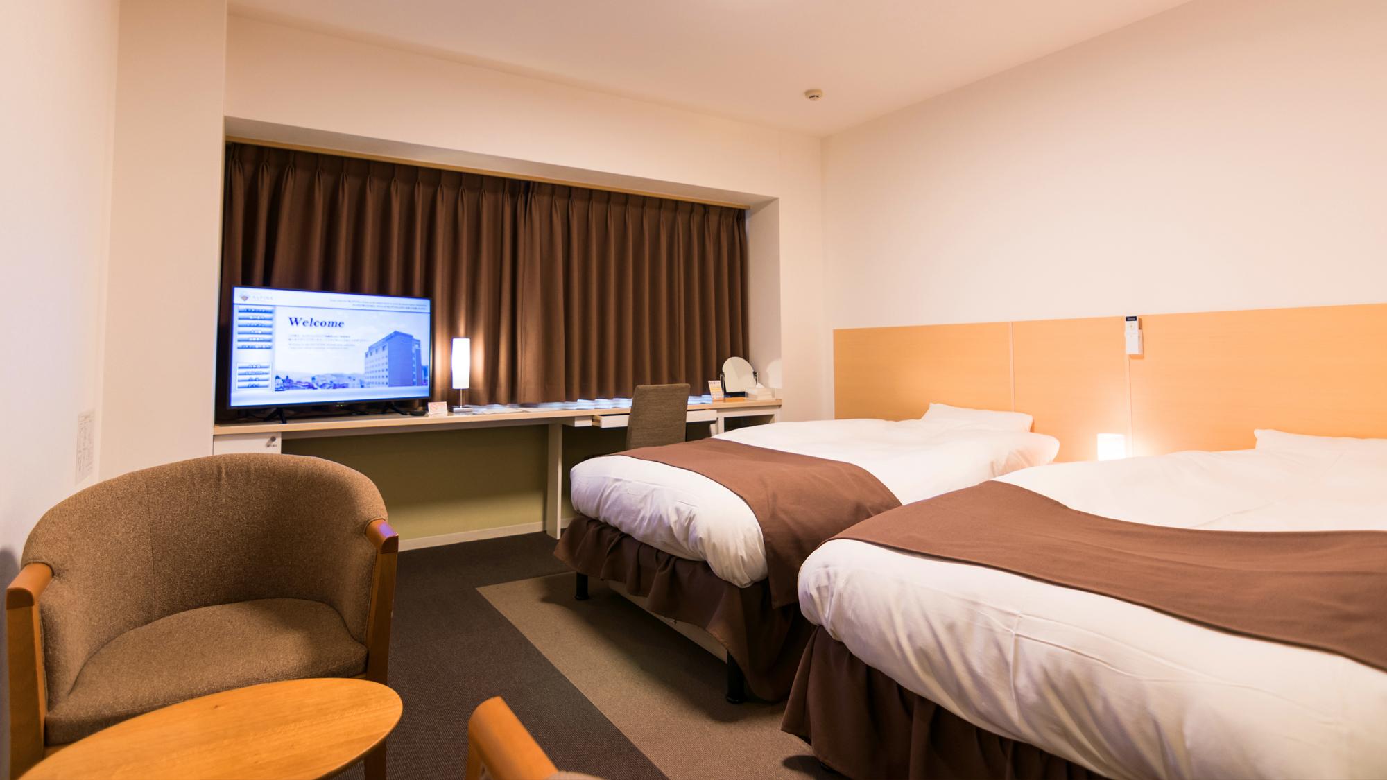 Universal, Standard, Twin Beds