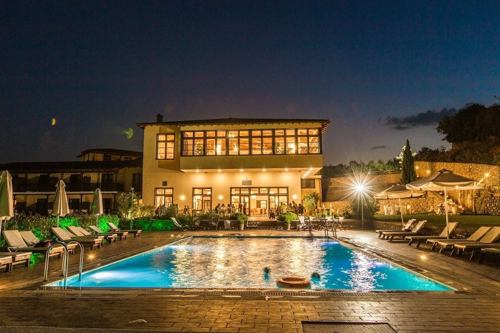 Meteora Hotel 2/50