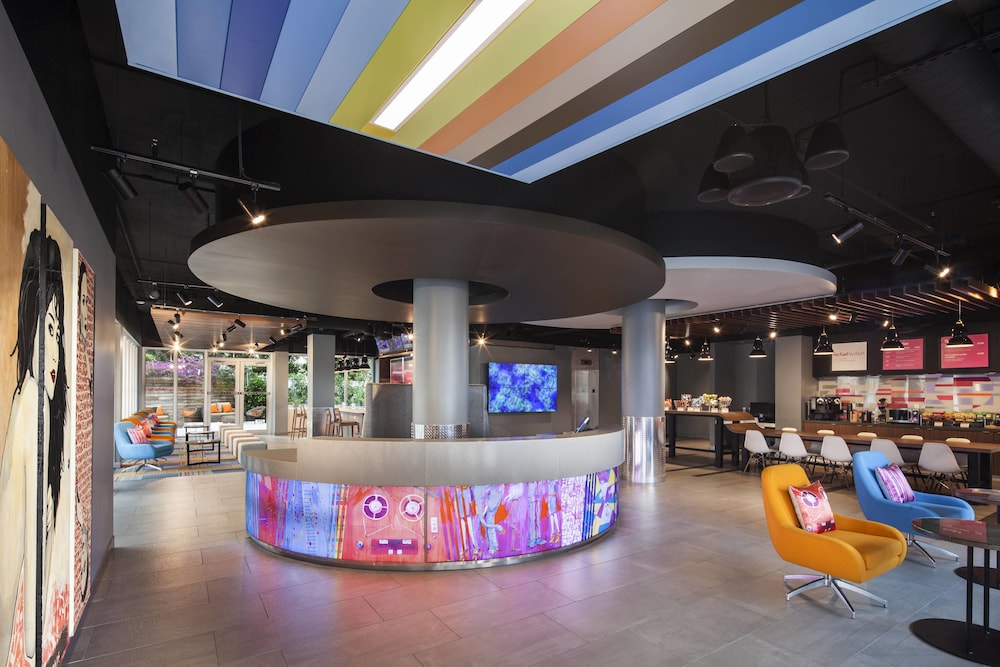 Aloft Miami Dadeland 6/26