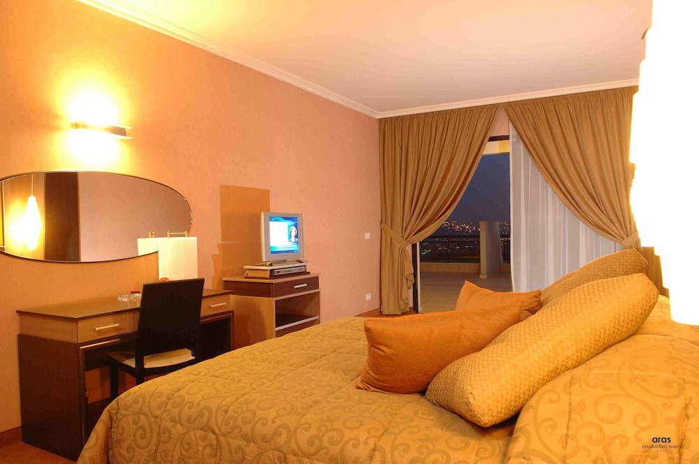 Regency Palace 48/71