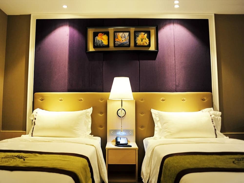 The Bazaar Hotel Bangkok 14/77