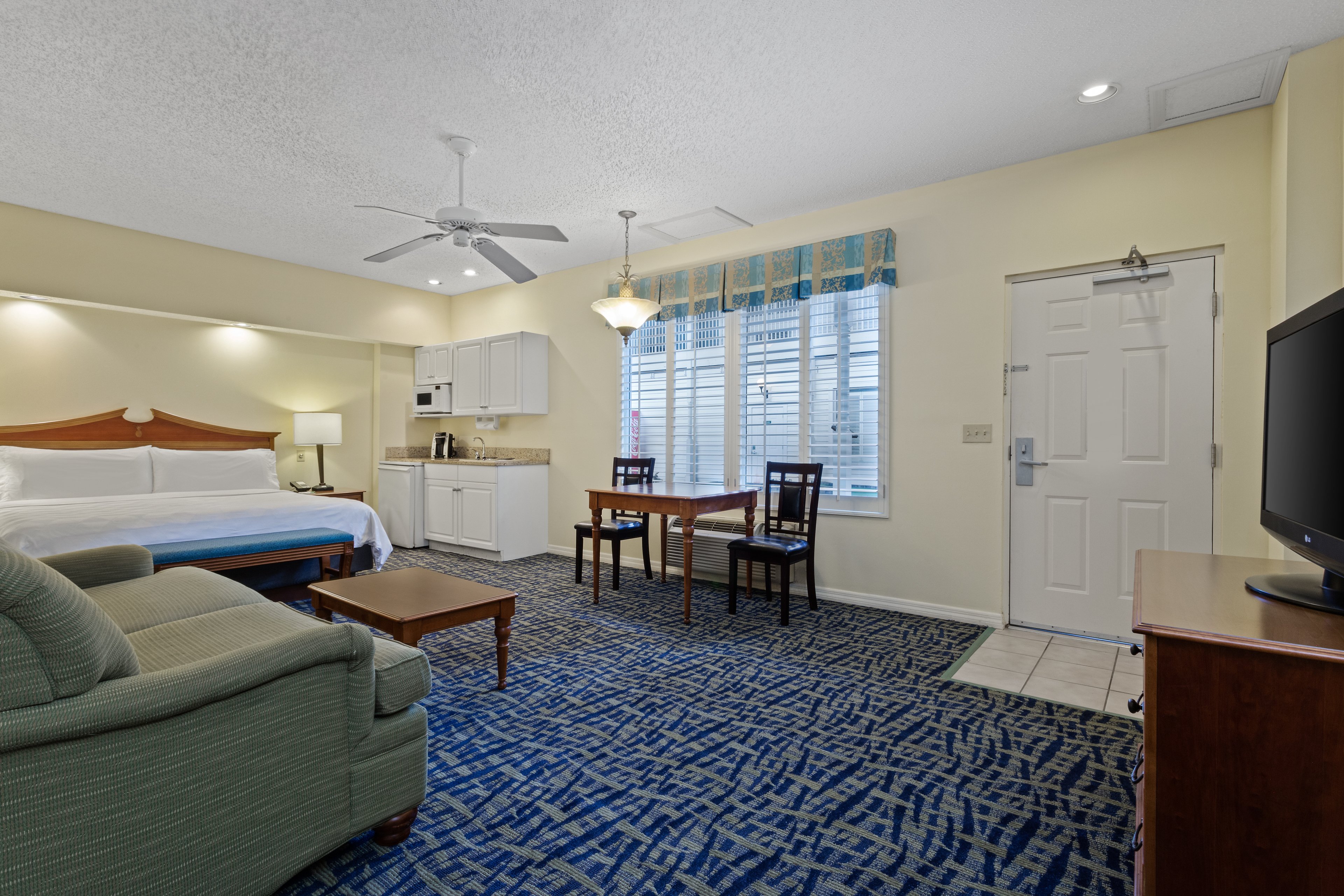 Holiday Inn & Suites Clearwater Beach S-harbourside 93/130
