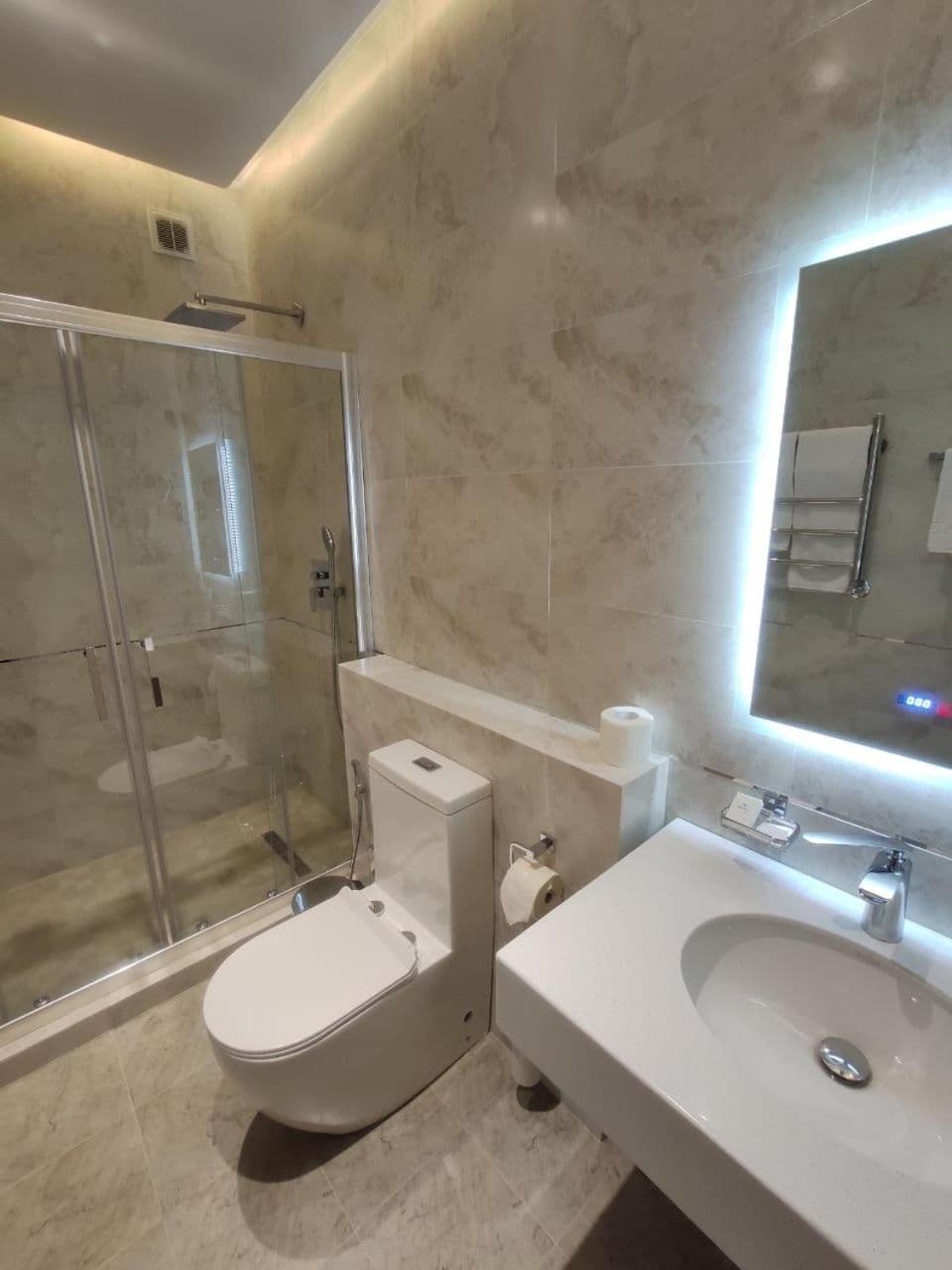 Pana Hotel 50/50