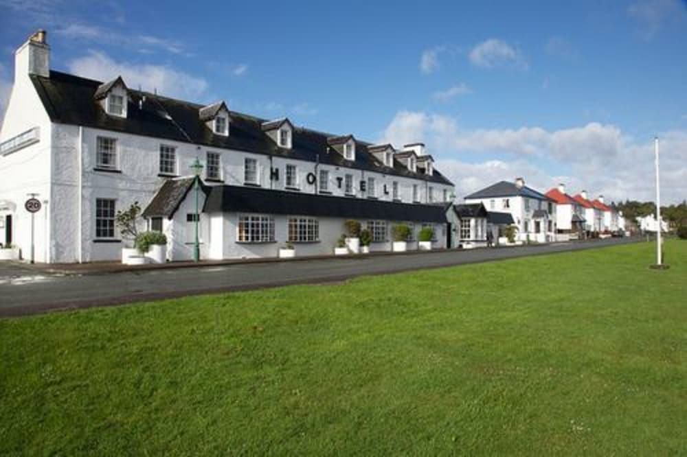 Kings Arms Hotel Skye 59/63