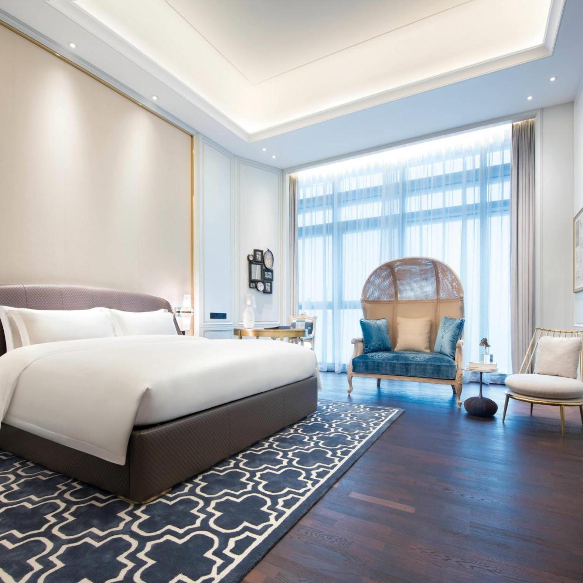 Millesime, Style, Modern, Club, Luxury, King Bed