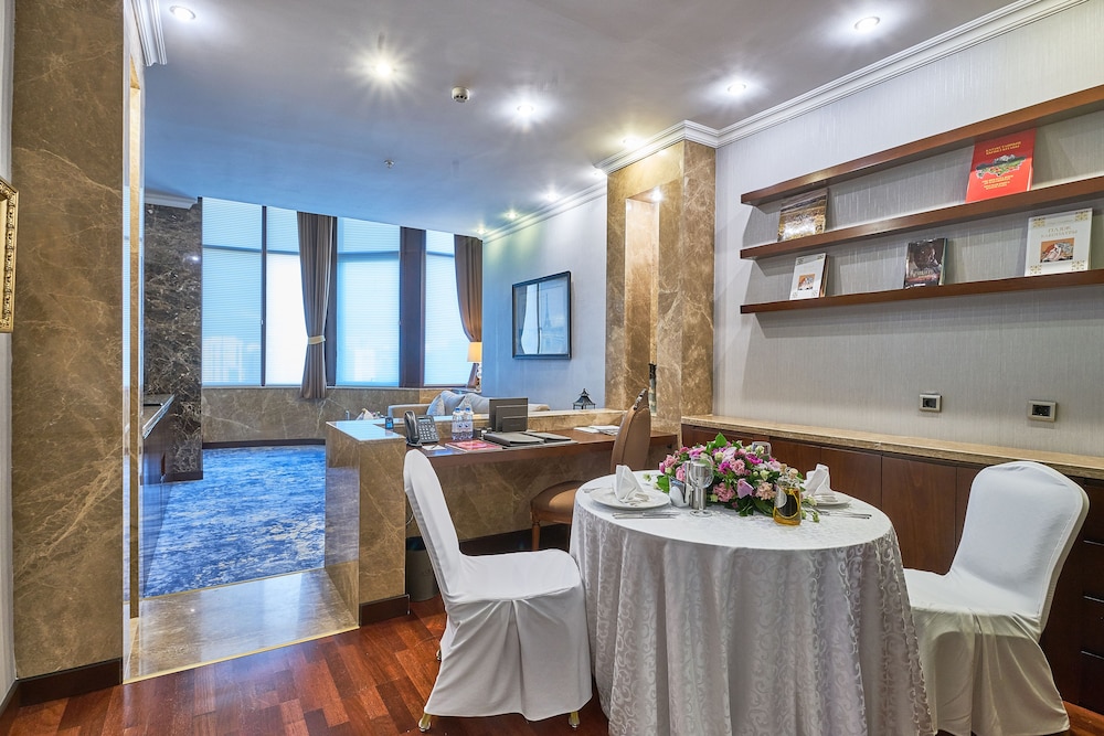 Rixos President Astana Hotel 69/85