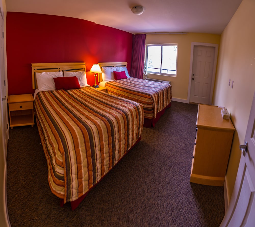 Sahara Courtyard Inn Penticton 13/77
