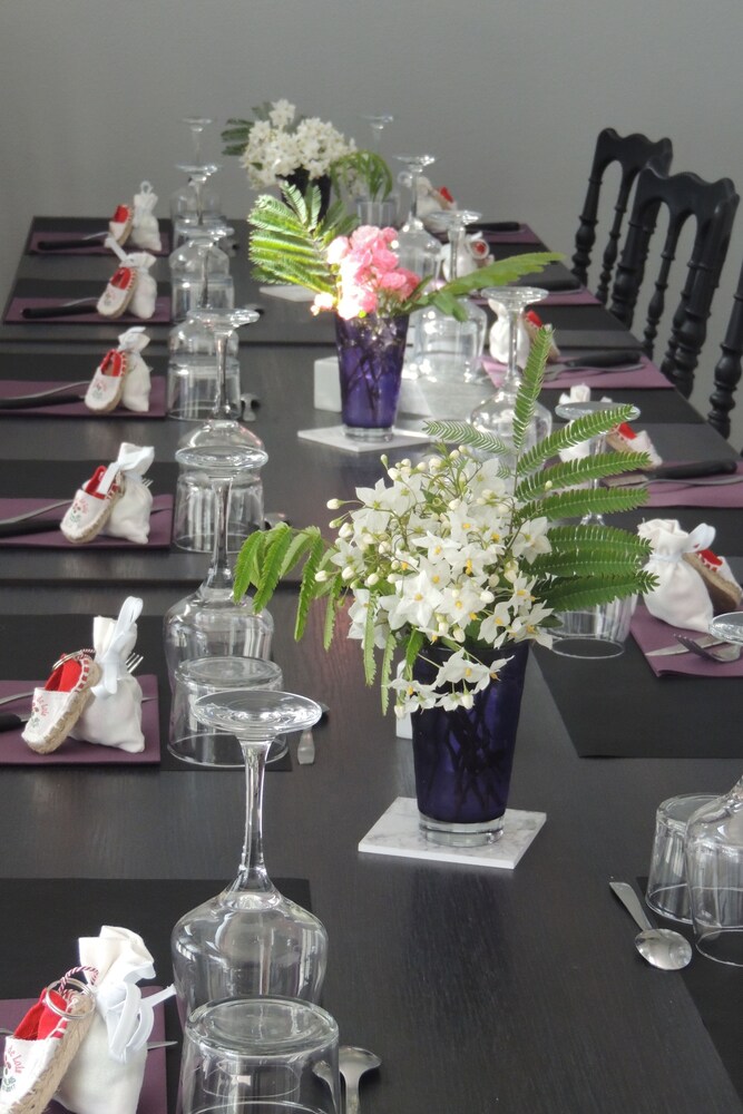 Auberge Denena 8/16