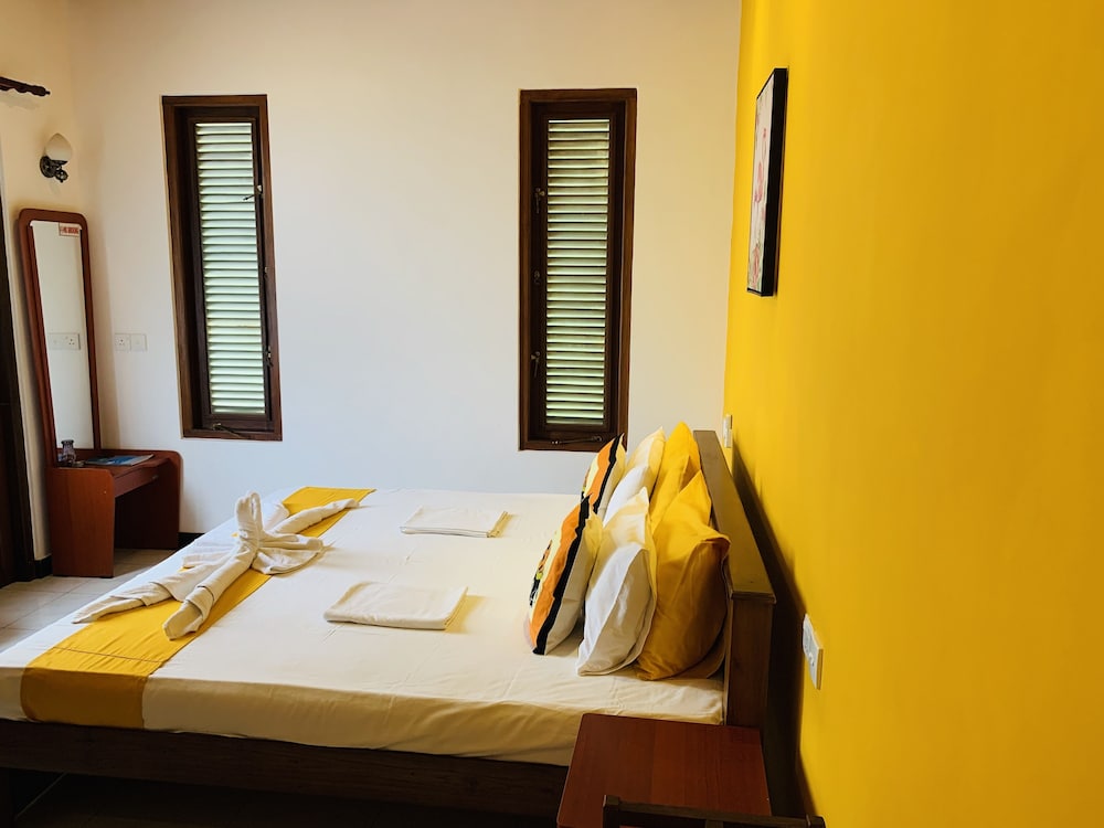 Sams Guest House 8/36