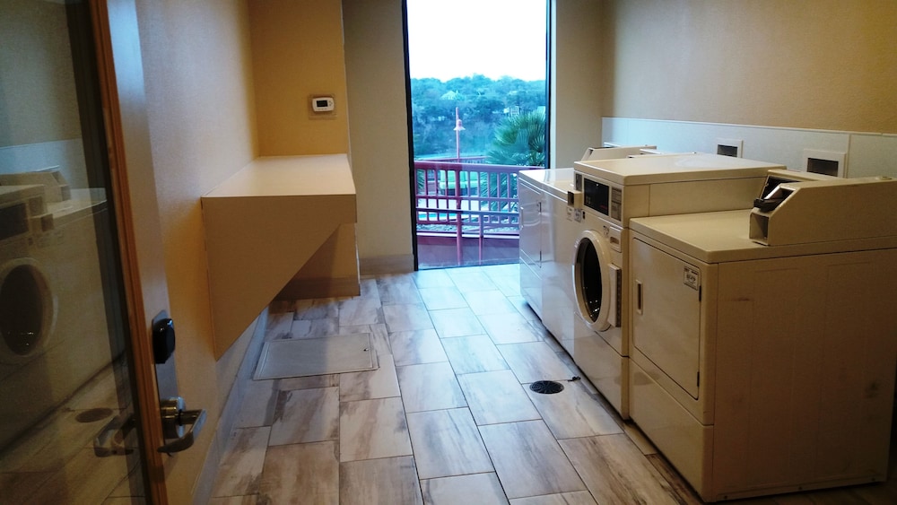Holiday Inn Austin Town Lake Hotel 28/50