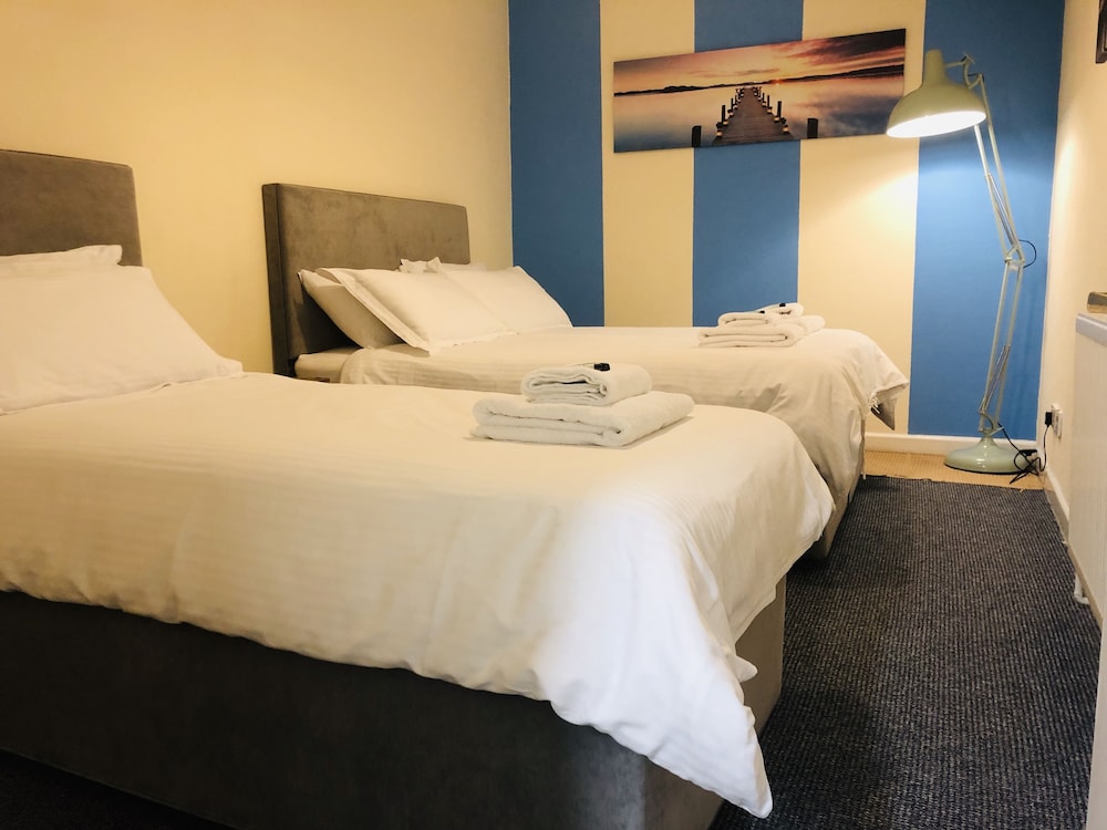 Royal Ashton Hotel 32/67