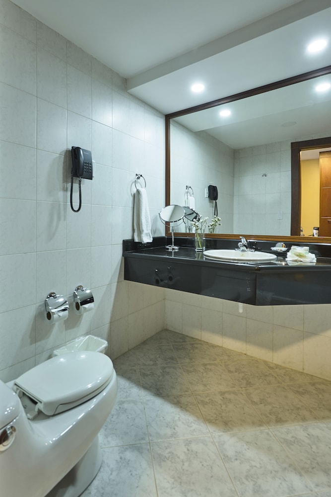 Sonesta Hotel Loja 10/70