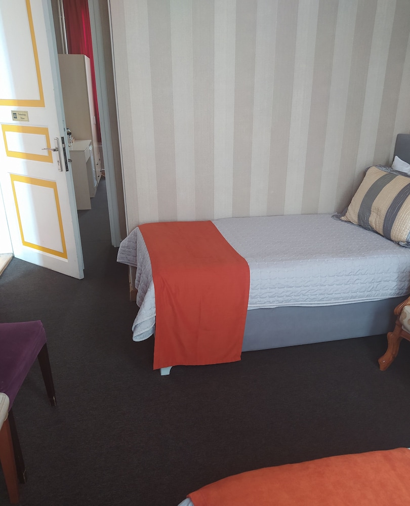 LE SAFRAN SUITE 29/50