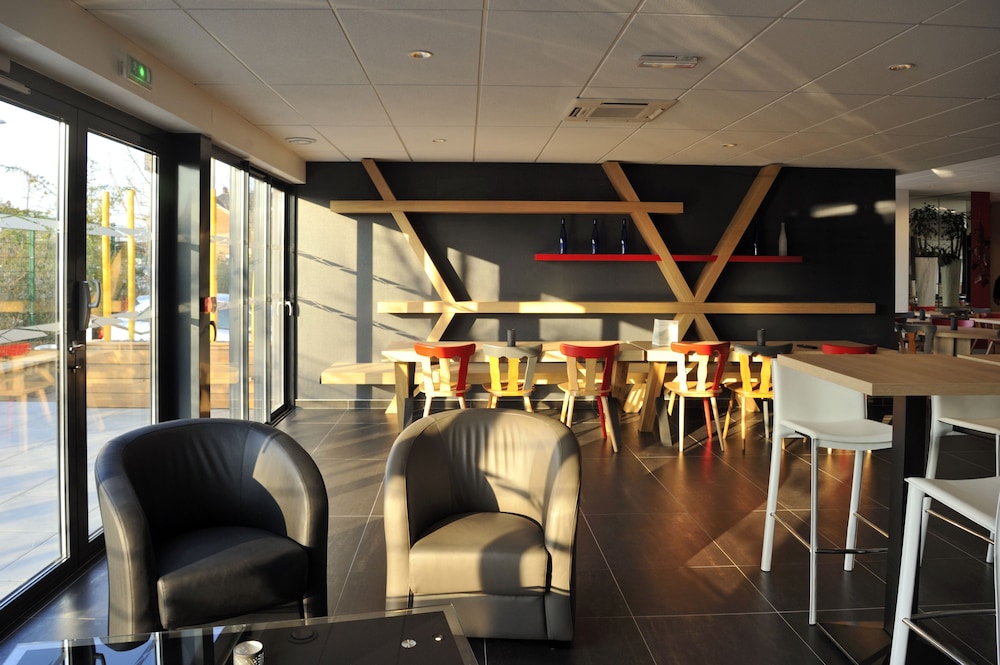 COLMAR HOTEL 27/38