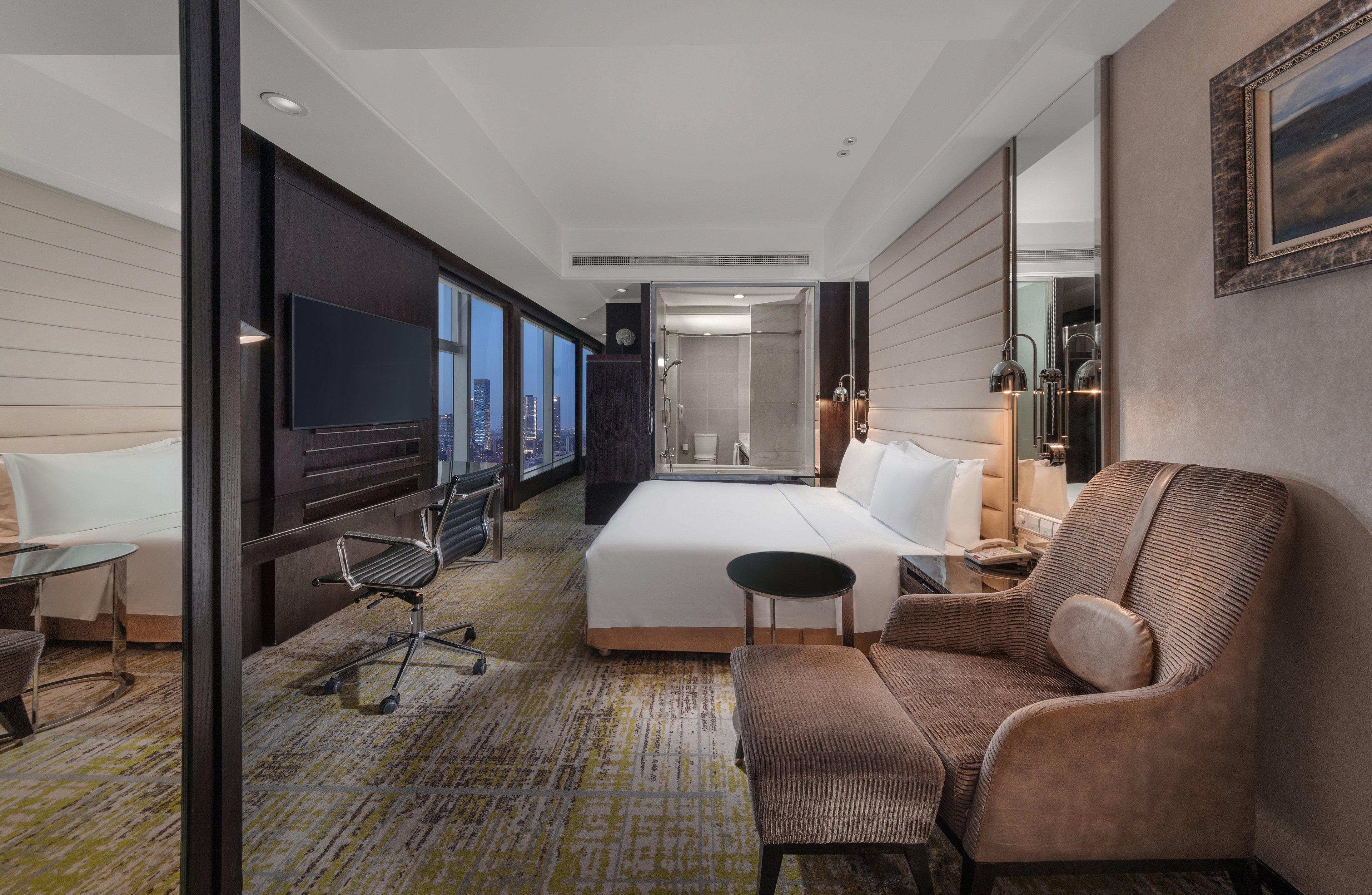Standard, King Bed, Lounge Access
