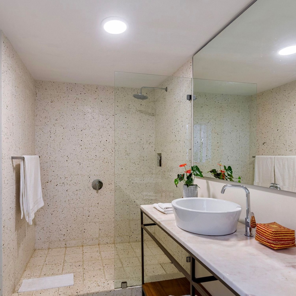 Cape Standard Guest House 57/59