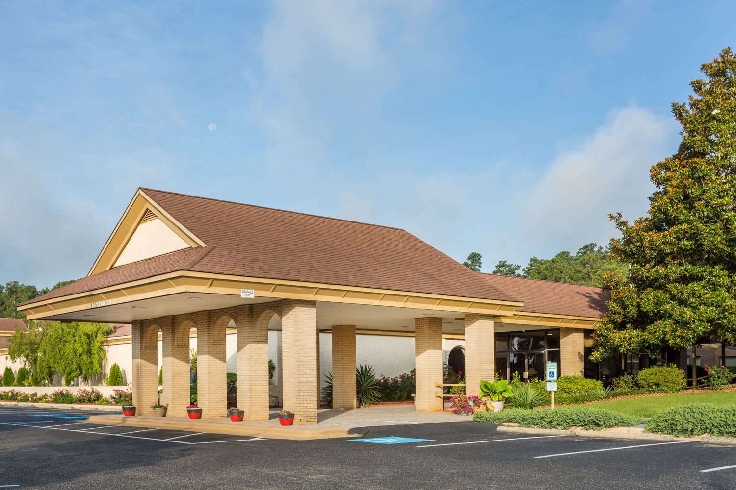 Clarion Inn Southern Pines - Pinehurst 3/31
