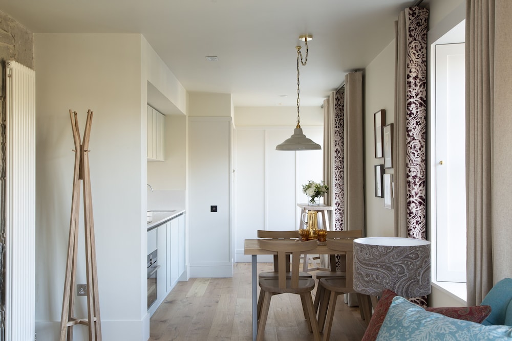 Abbey Strand Apartments at Holyrood 21/30