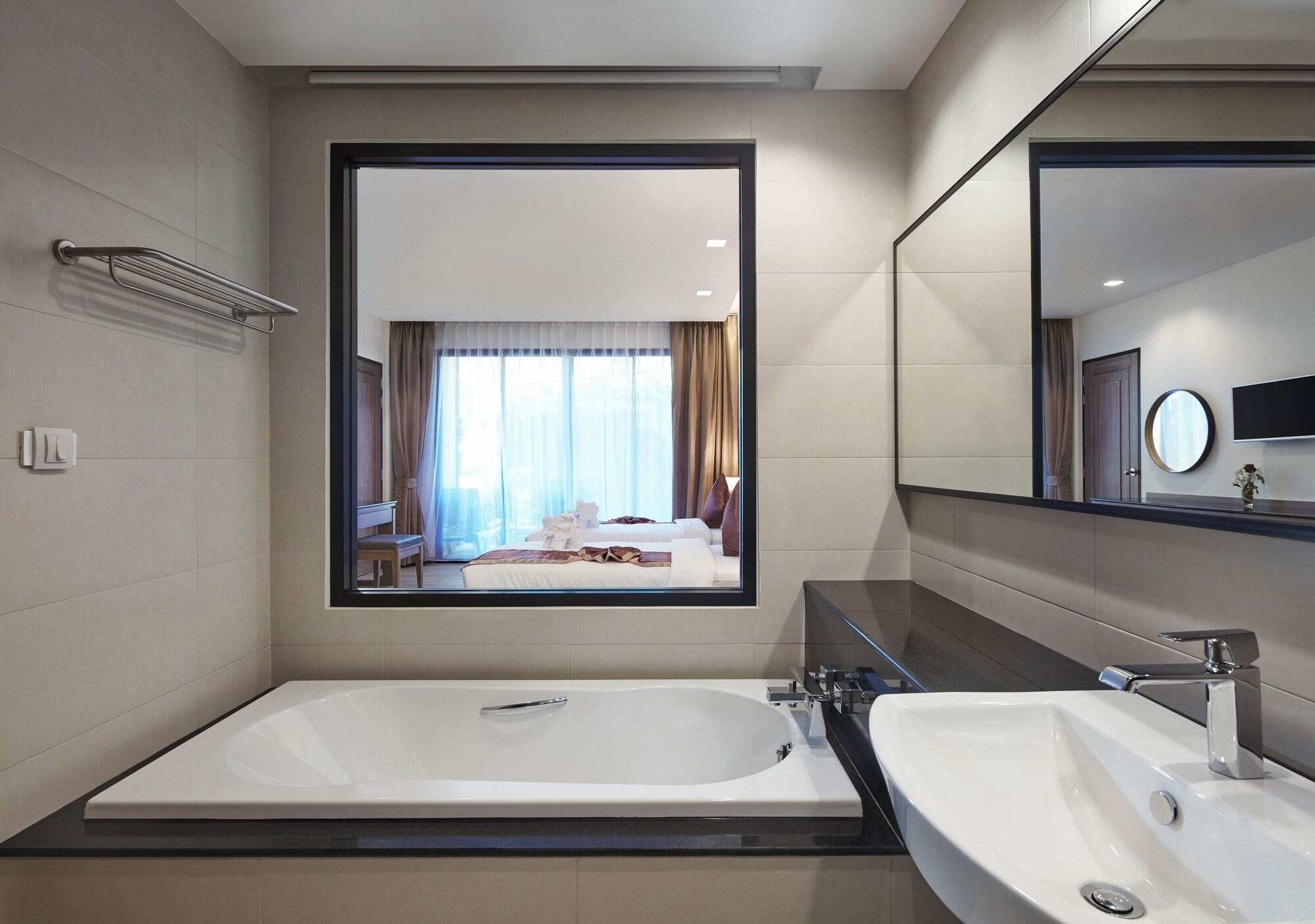 Pool Access Fantasy، Ananta Burin Resort 9/10