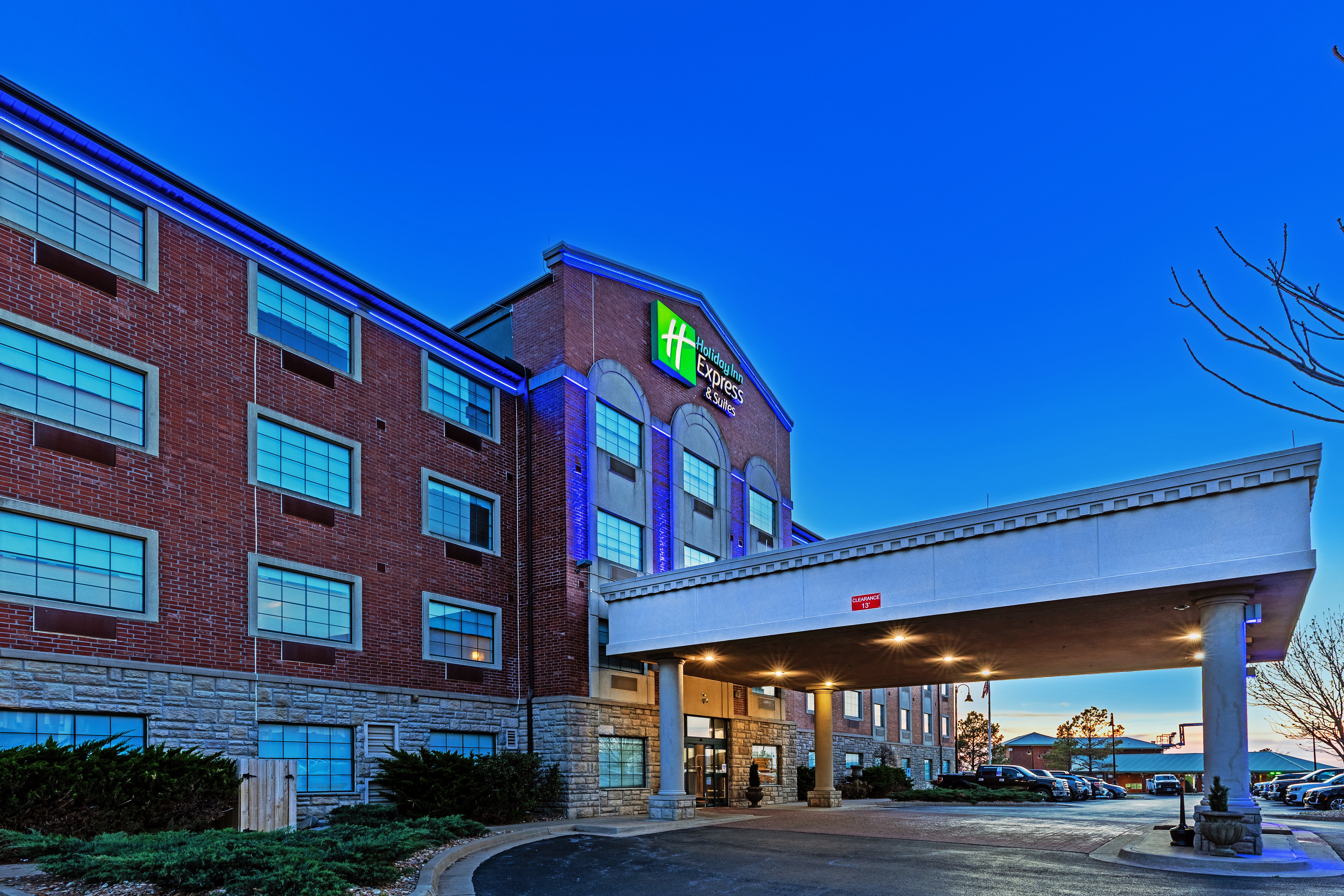 Holiday Inn Express Hotel and Suites Tulsa S Broken Arrow Hwy 51 74/80
