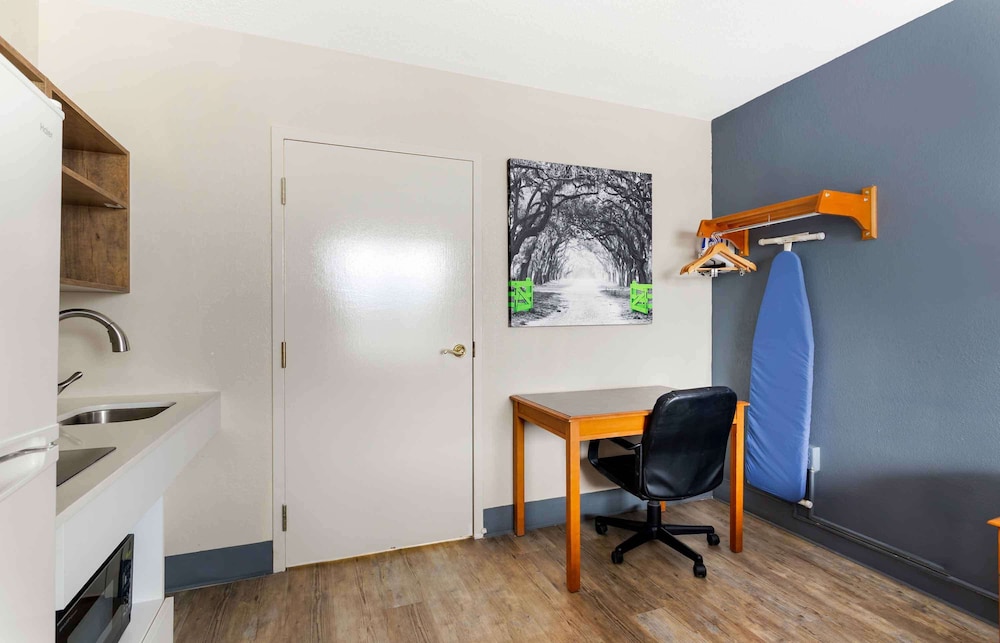 Extended Stay America Suites Bristol 26/38