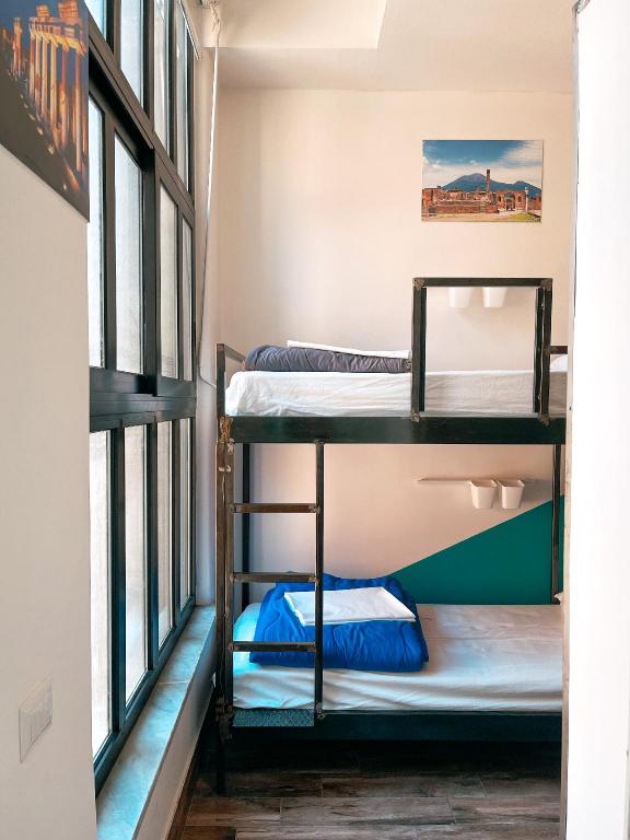 Female Dorm, Female Only, 8 Beds, Shared Bathroom