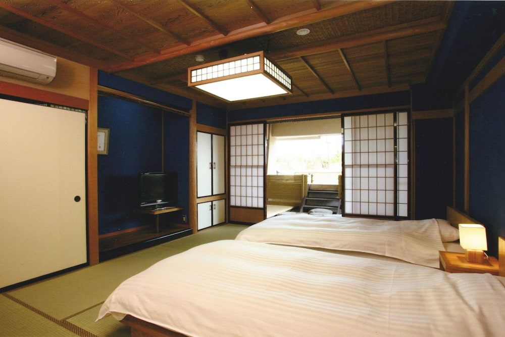 Kanazawa no Yado YUYARURUSAISAI 16/50