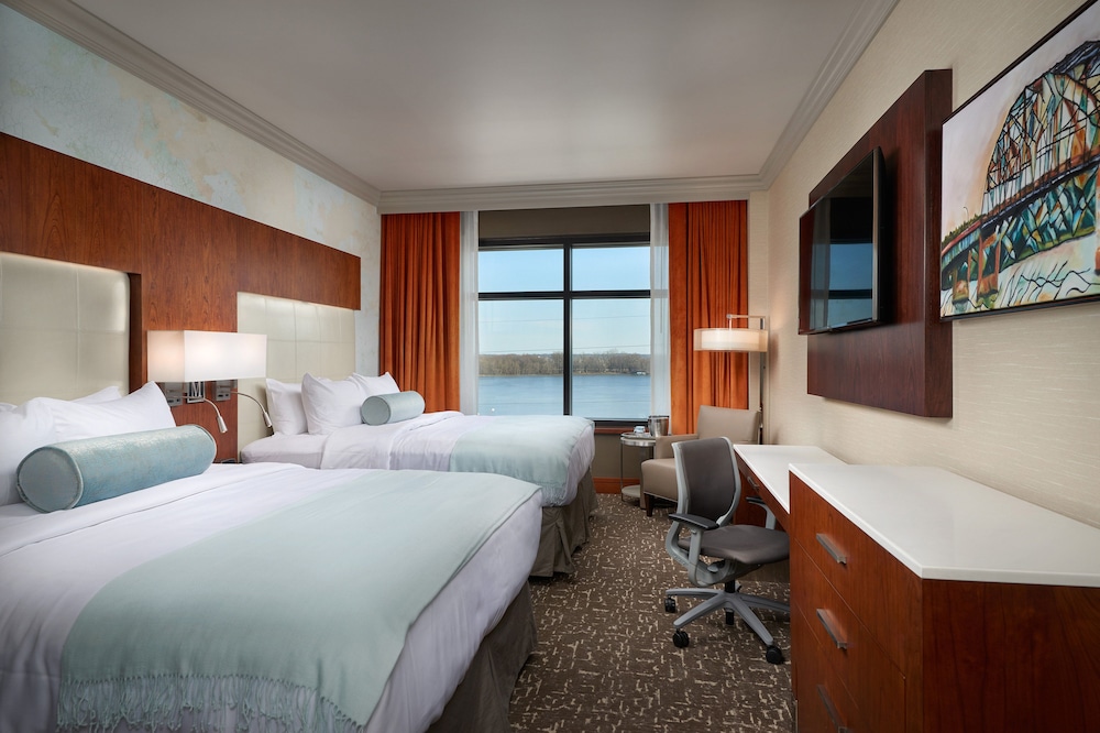 The Merrill Hotel & Conference Center Muscatine A Tribute Portfolio Hotel 24/71