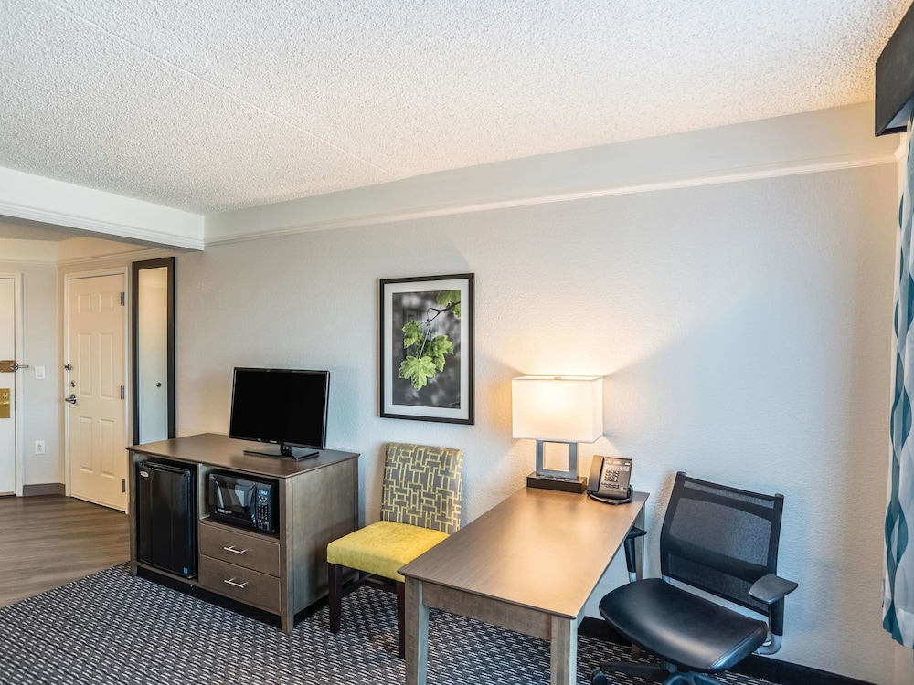 La Quinta Inn & Suites by Wyndham Phoenix Chandler 21/41