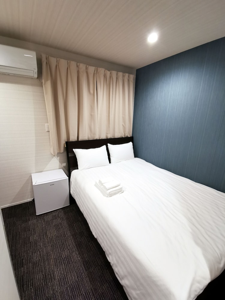 Glou Higashi Shinjuku 8/28