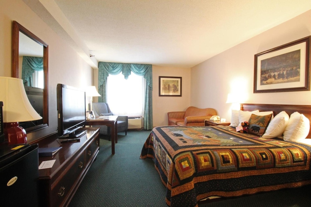 Black Bear Inn, an Ascend Collection Hotel 9/69