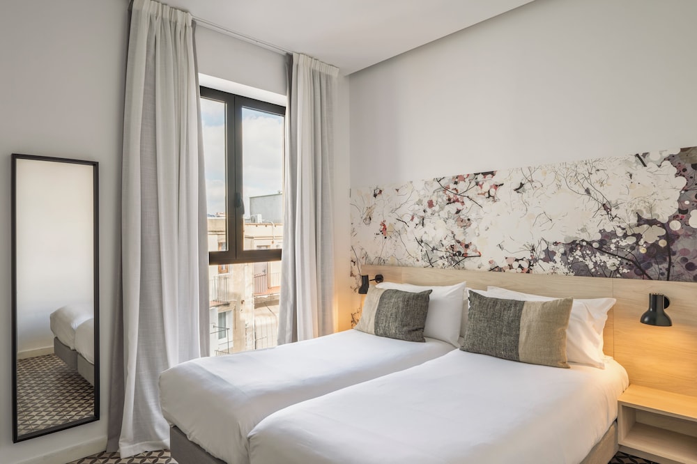 Aspasios Poblenou Apartments 5/50