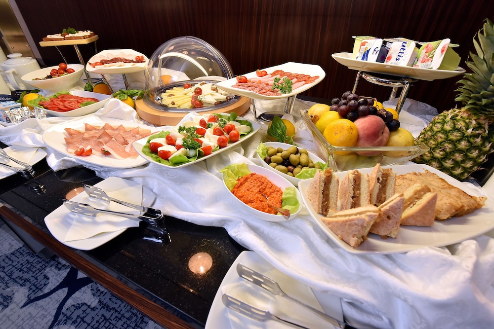 Ziya Hotel 57/67