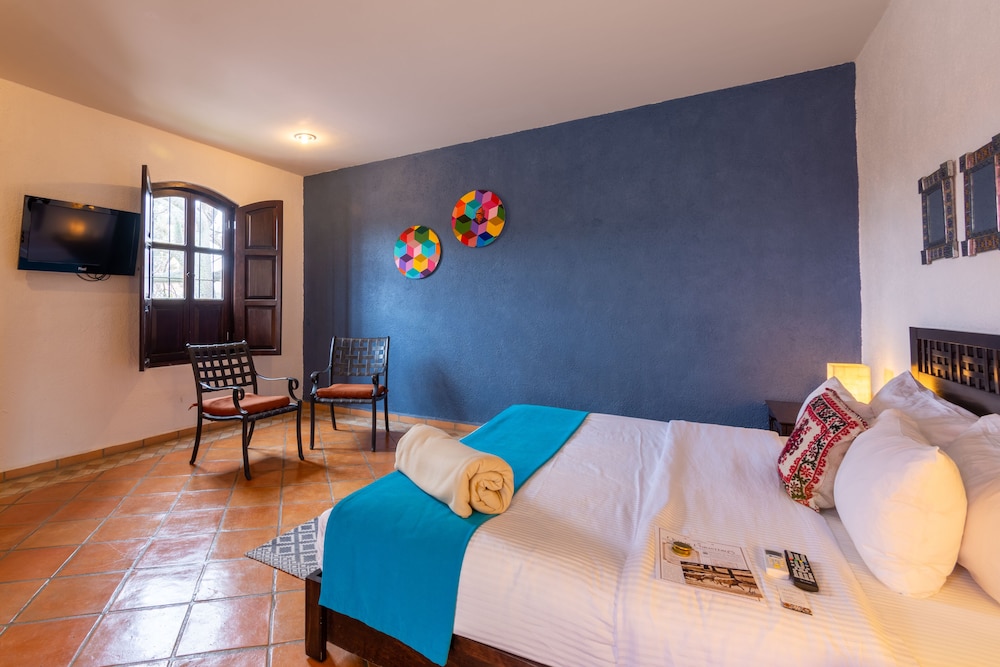 HOTEL HACIENDA SAN CRISTOBAL 28/68