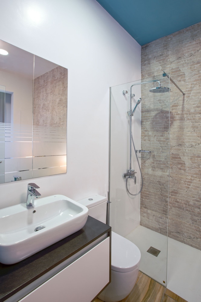 Gran Marina Suites 61/67