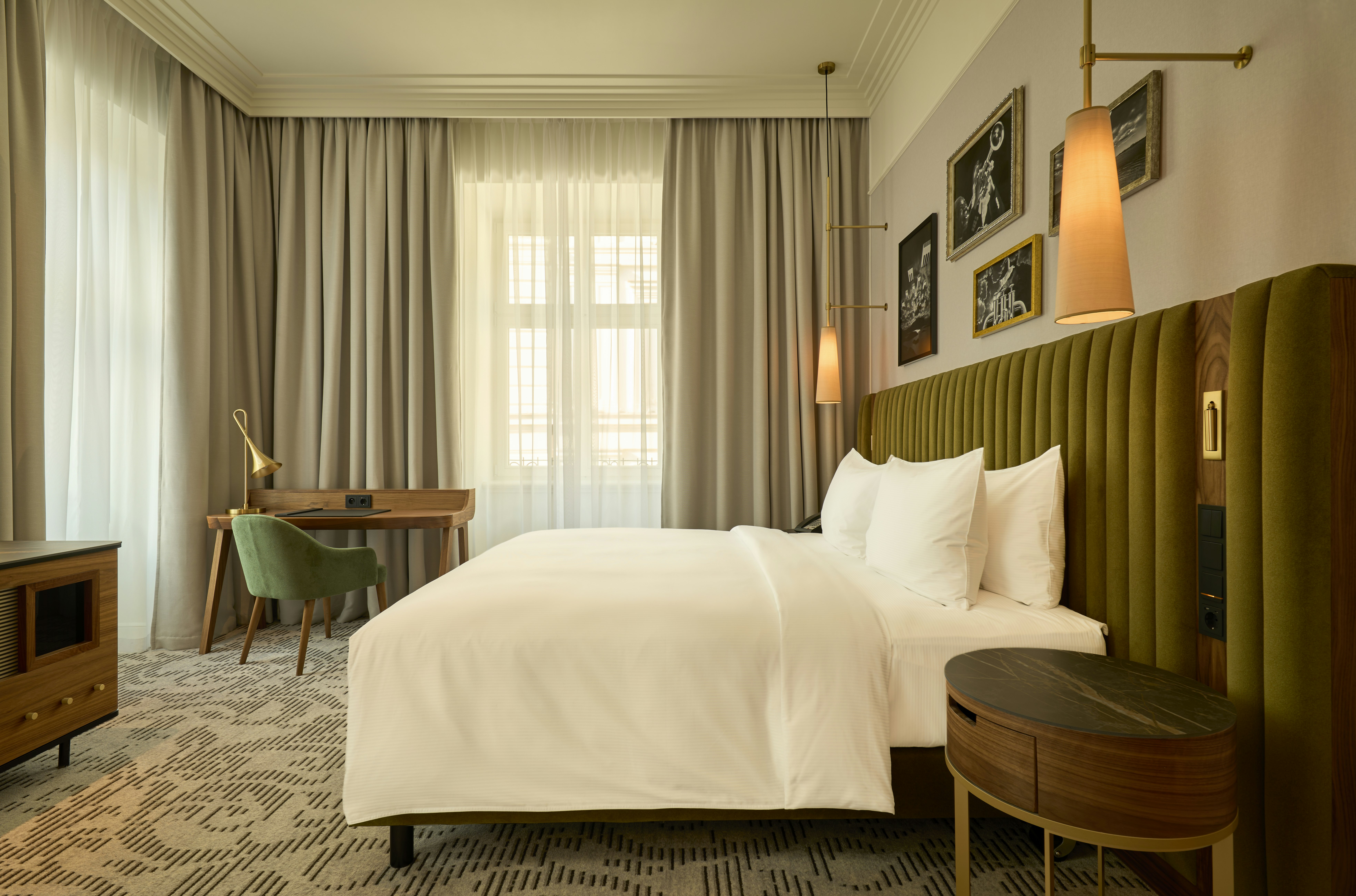 Hotel Saski Krakow, Curio Collection by Hilton 11/51