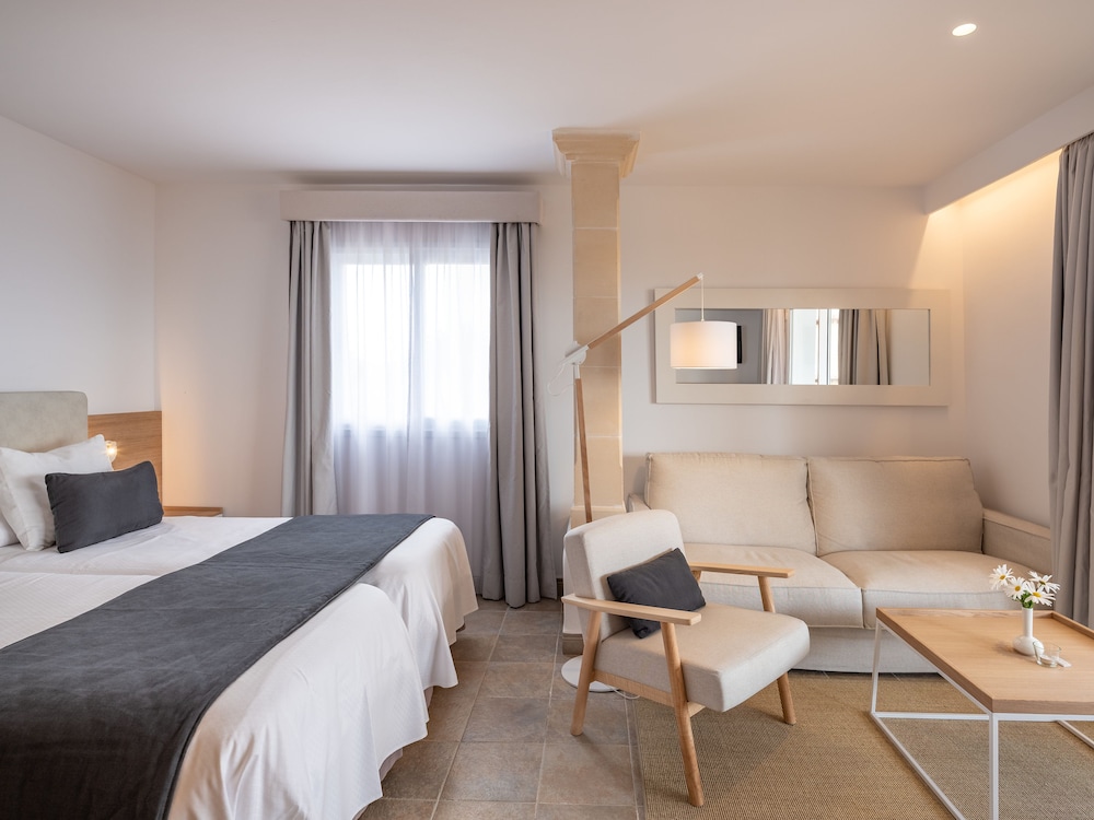 HOTEL VILLA CHIQUITA 25/73