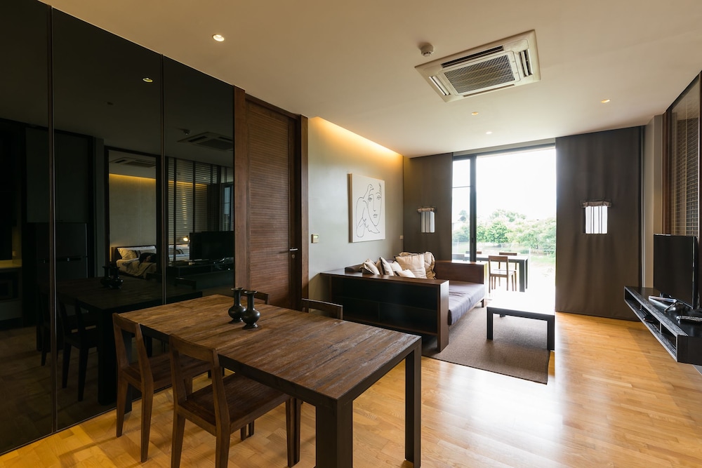 Atta Lakeside Resort Suite 60/81