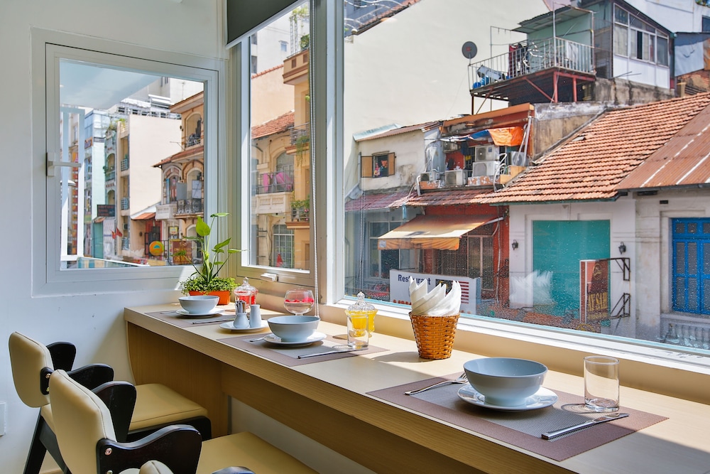 Aluna Ben Thanh Hotel 36/40