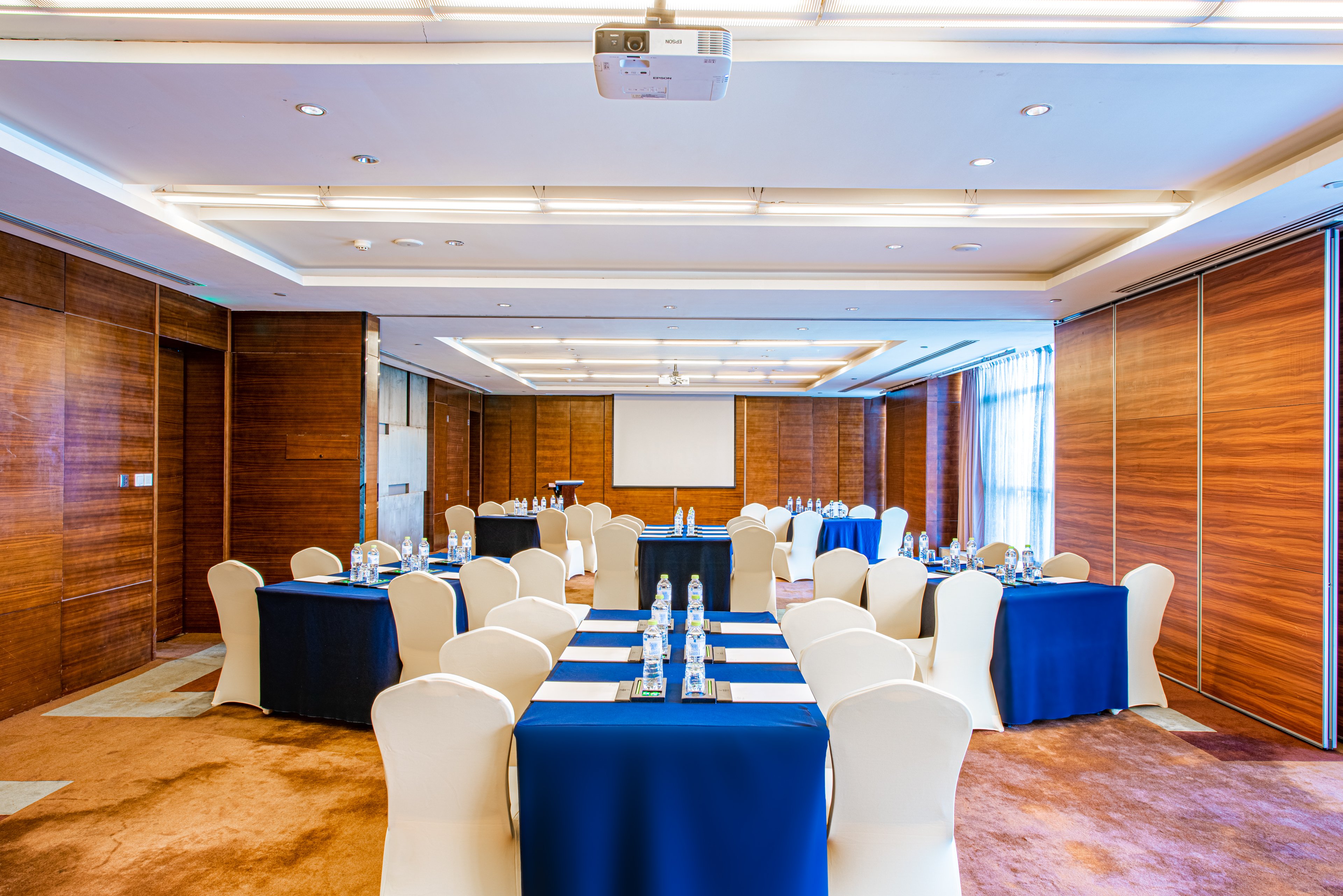 Holiday Inn Qingdao City Centre 39/50