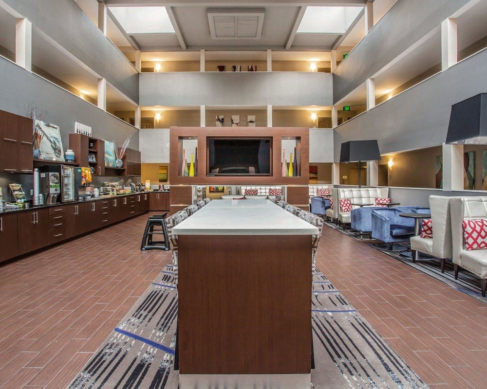 Quality Suites Nashville Airport 44/50