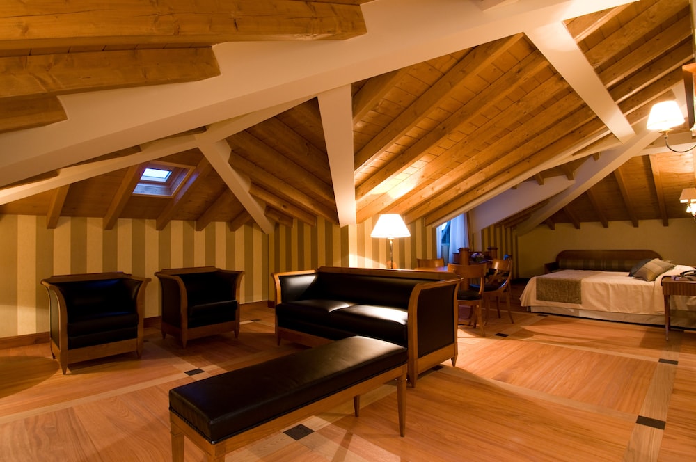Hotel Villa Del Sogno 37/77