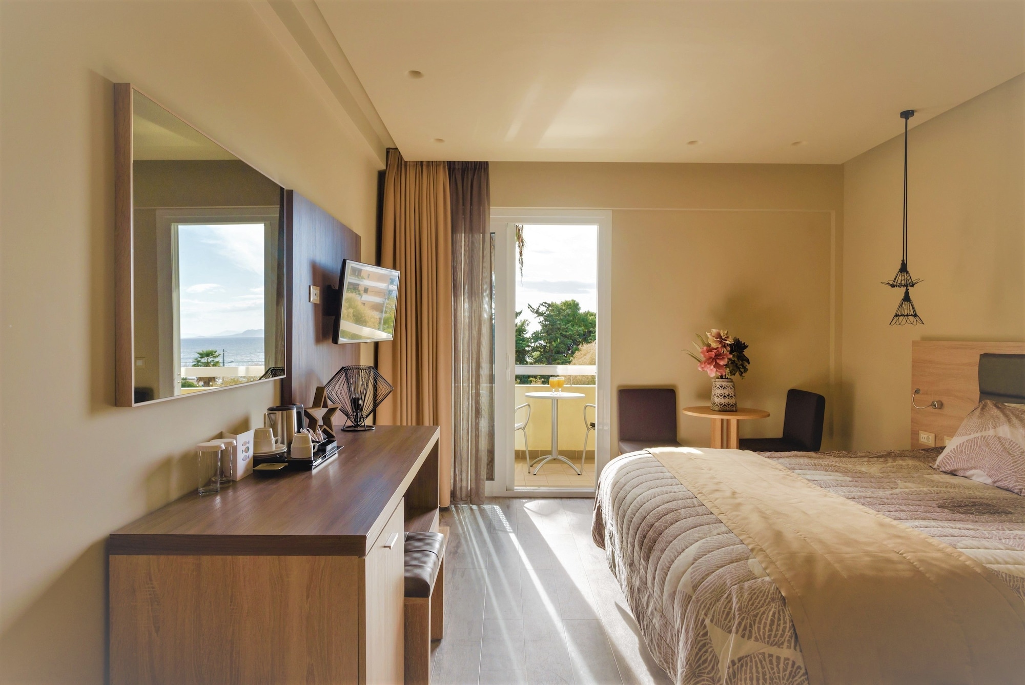 SUPERIOR, DOUBLE BED