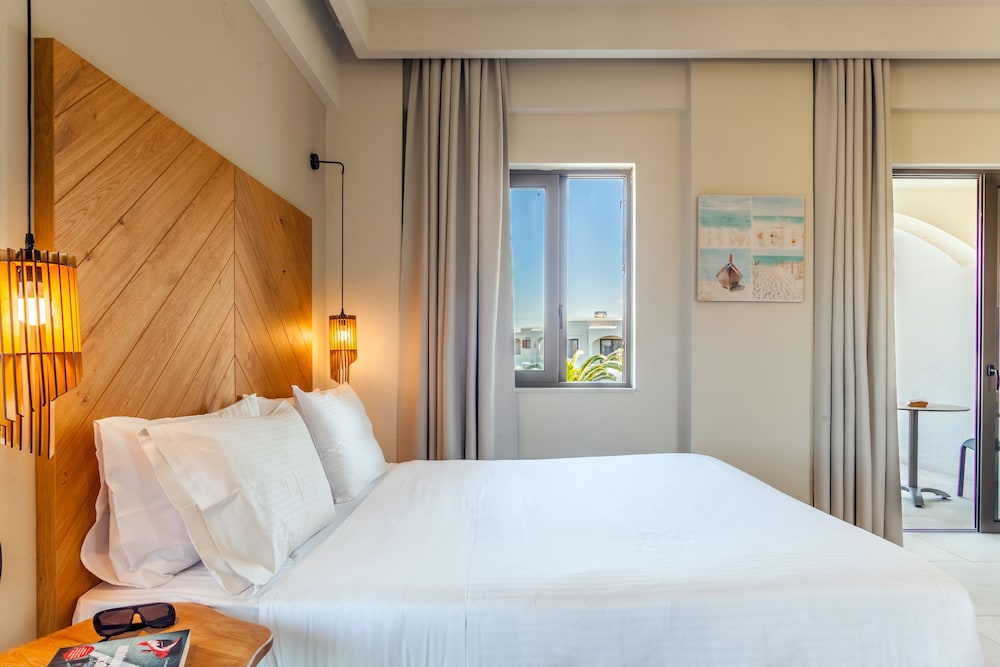 Malena Hotel and Suites - Adults Only by Omilos Hotels 12/50