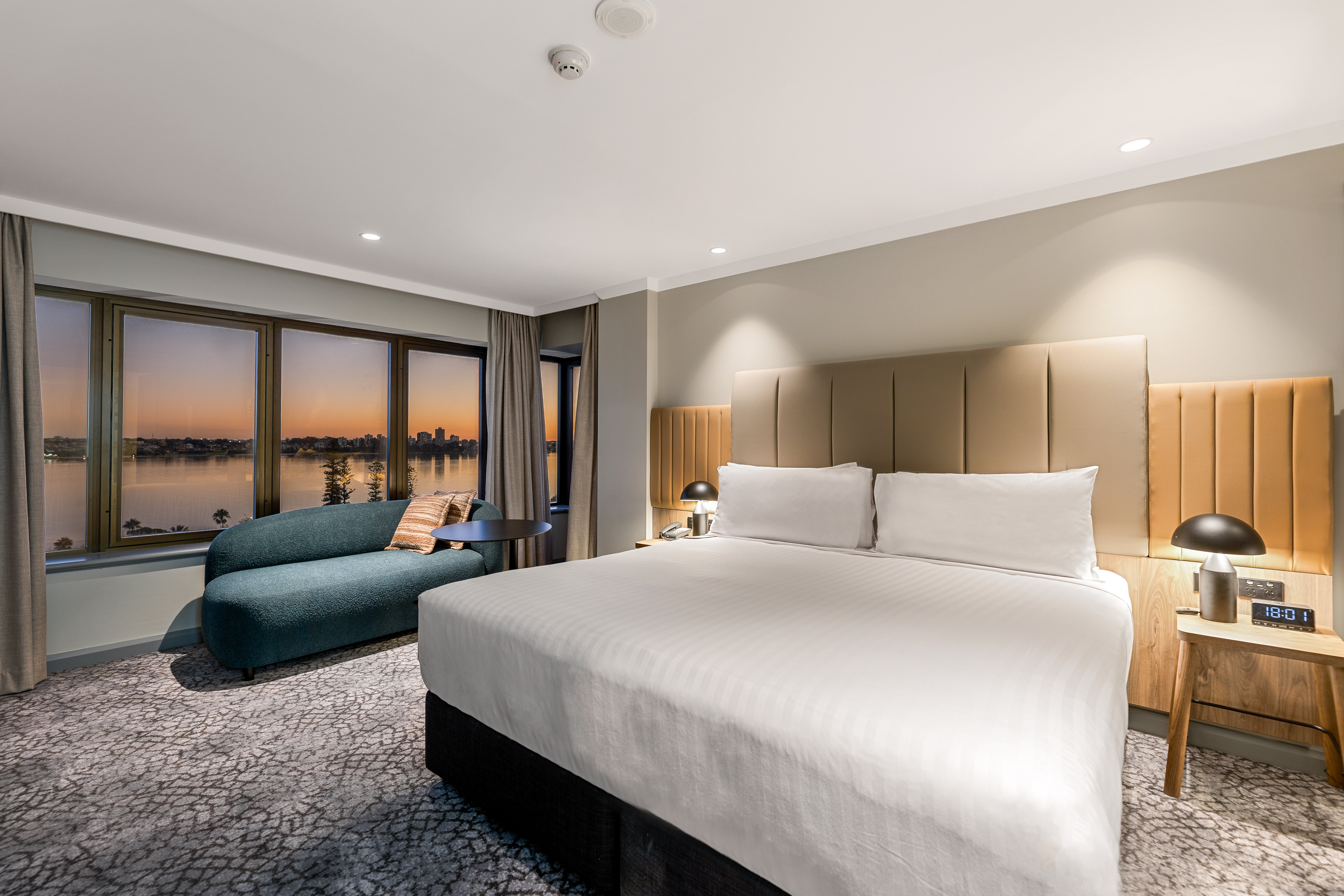 River, Spa, Premium, Suite