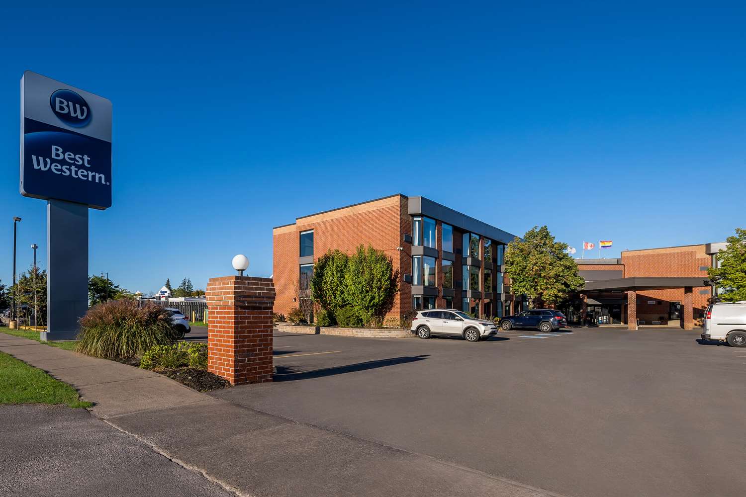 Best Western Belleville 15/16