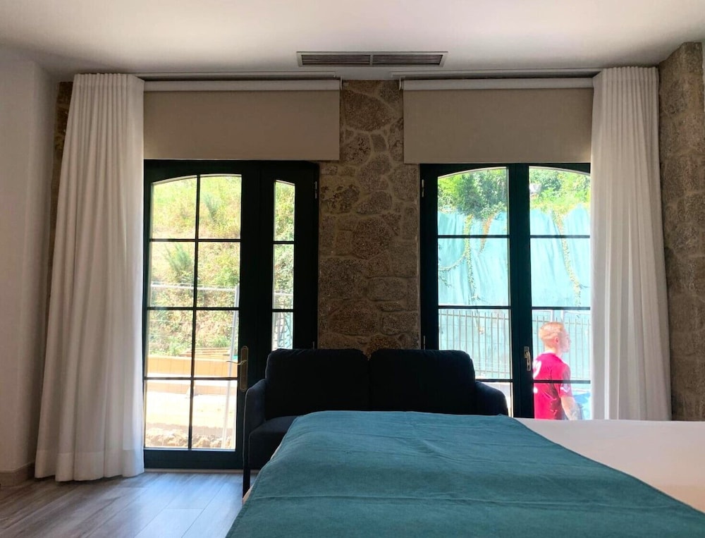Economy, Twin Beds