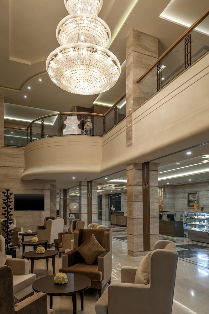 Days Hotel by Wyndham Chennai OMR 32/47