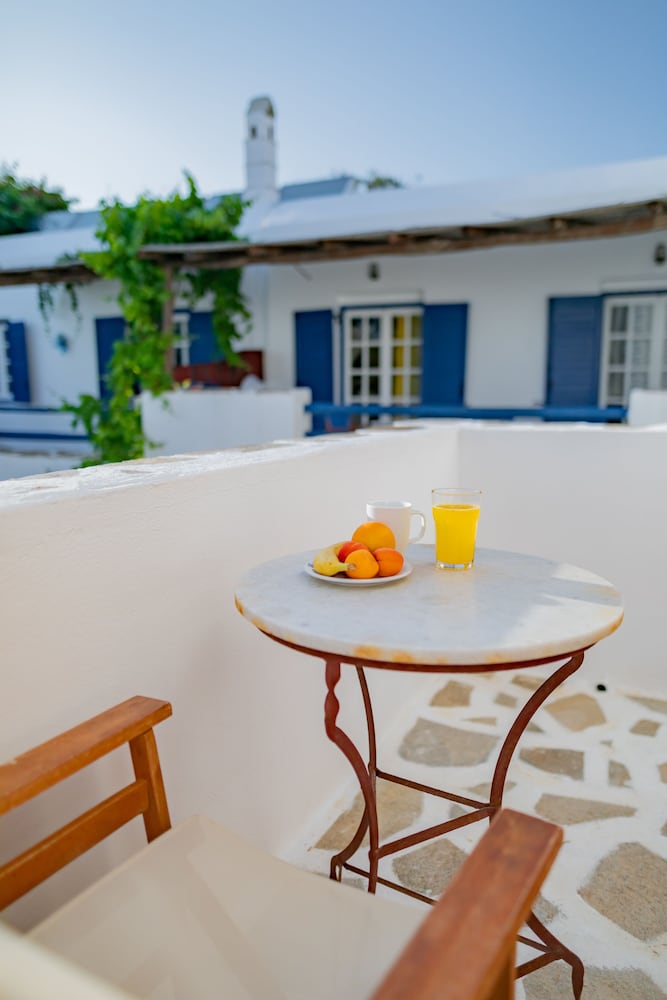 Antonina Hotel Apartments 30/50