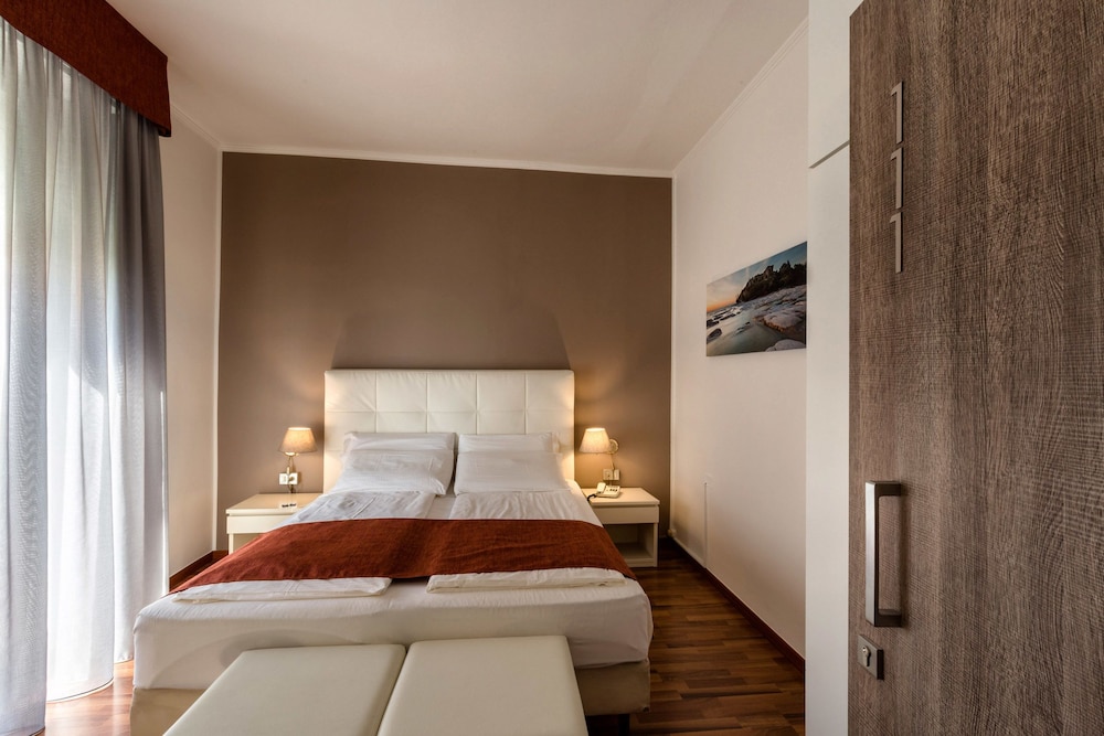 Hotel Europa 16/65